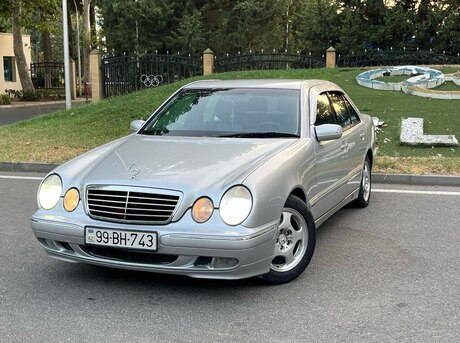 Mercedes E 240 2001