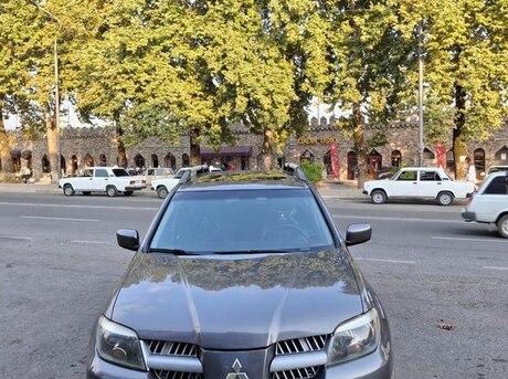 Mitsubishi Outlander 2005