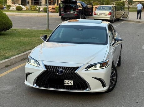 Lexus ES 300h