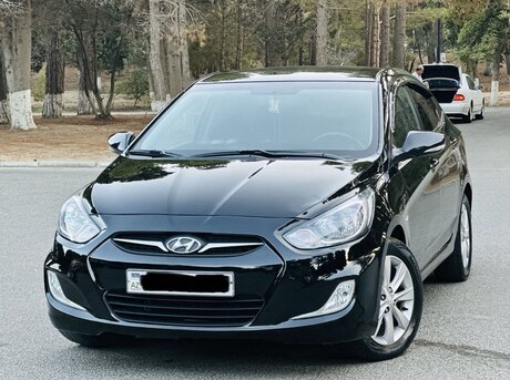Hyundai Accent 2013