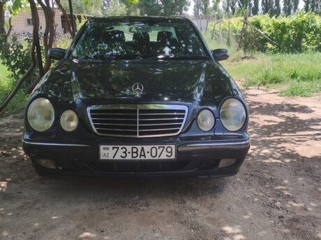 Mercedes E 270 2001