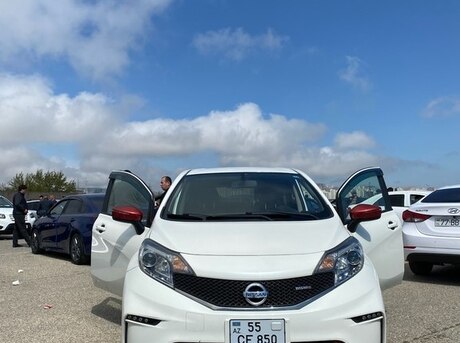 Nissan Note 2015