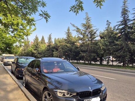 BMW 330 2018