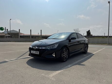 Hyundai Elantra 2019