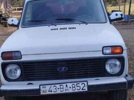 LADA (VAZ) Niva 1989