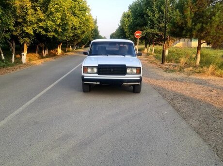 LADA (VAZ) 2107 2005