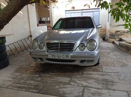 Mercedes E 240 2000