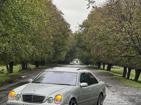 Mercedes E 280 2002