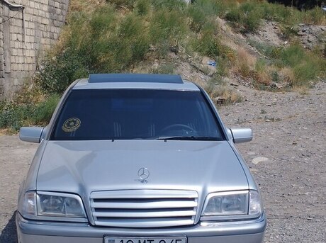 Mercedes C 240