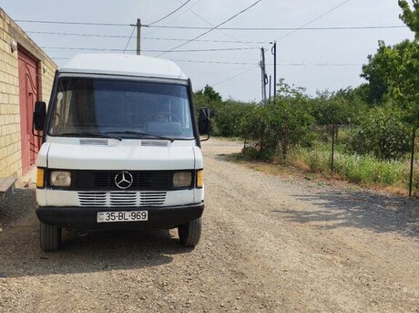 Mercedes 208 D 1991