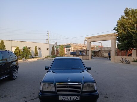 Mercedes E 220 1995