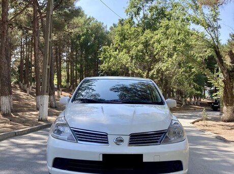 Nissan Tiida 2007