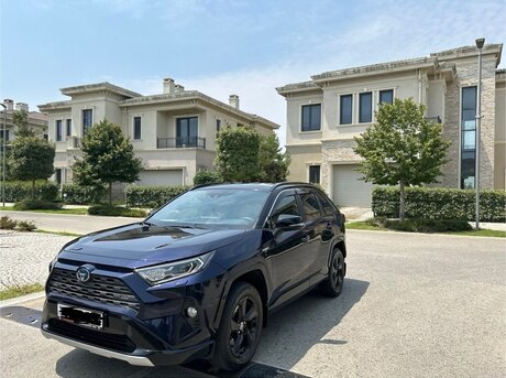 Toyota RAV4 2021