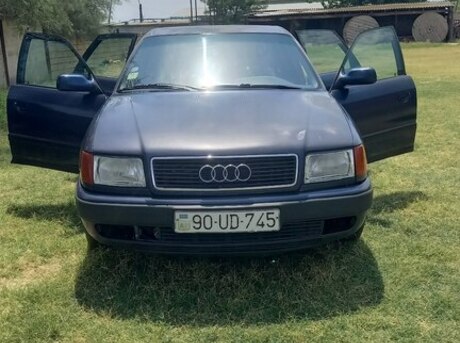 Audi  1993