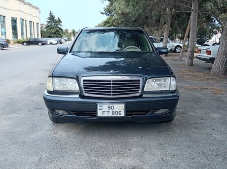 Mercedes C 230