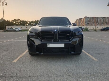 BMW XM 2023
