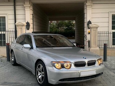 BMW 745