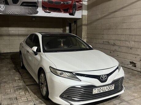 Toyota Camry 2018