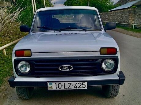 LADA (VAZ) Niva 1996