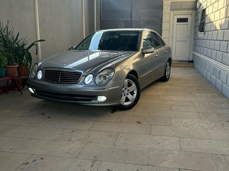 Mercedes E 240 2002