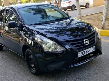 Nissan Sunny 2018
