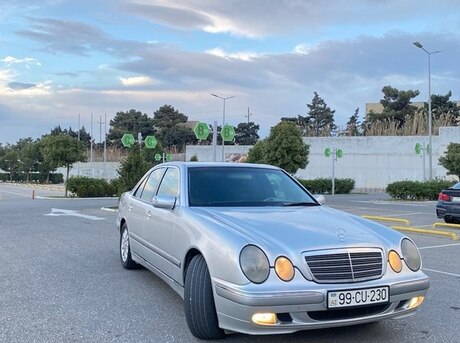 Mercedes E 220 d 2001