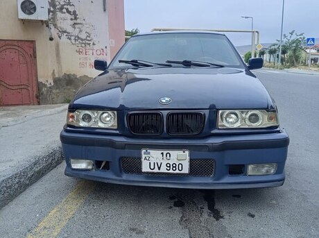 BMW 320 1993