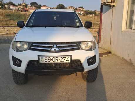 Mitsubishi L200 2010