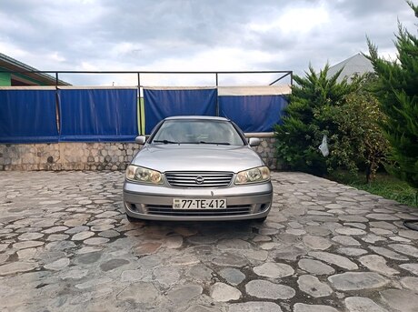Nissan Sunny 2008