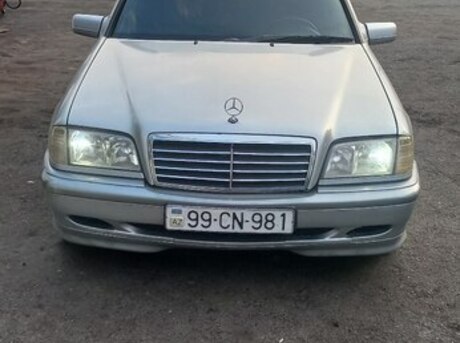 Mercedes C 180