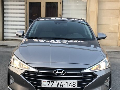 Hyundai Elantra 2019