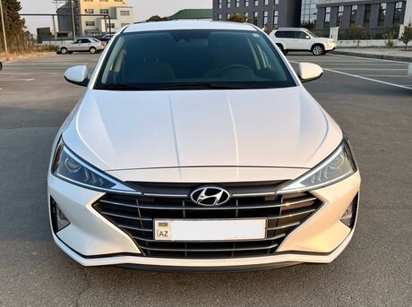 Hyundai Elantra 2019