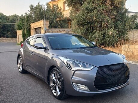 Hyundai Veloster 2012