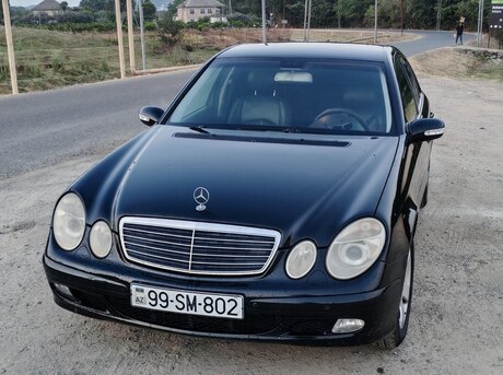 Mercedes E 220