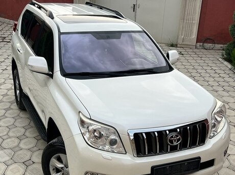 Toyota Land Cruiser Prado 2011