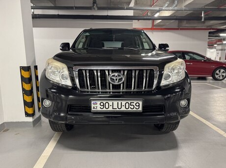 Toyota Land Cruiser Prado 2011