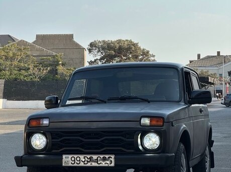 LADA (VAZ) Niva 2012
