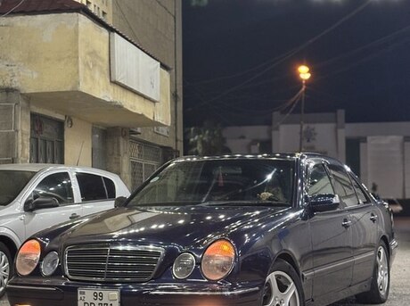 Mercedes E 220 d 2000