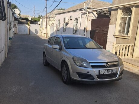 Opel Astra 2006