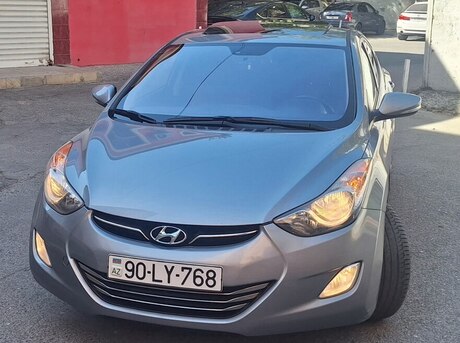 Hyundai Elantra 2013