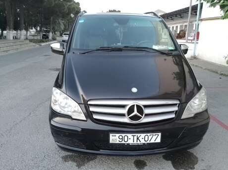 Mercedes Viano 2013