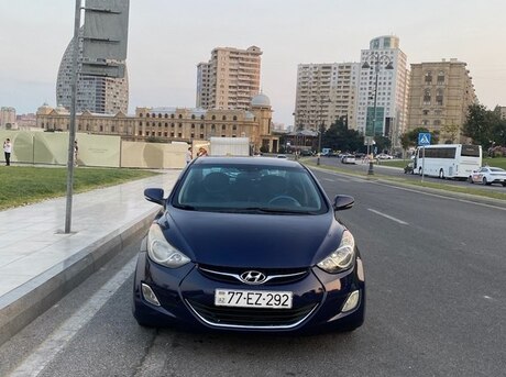 Hyundai Elantra 2013