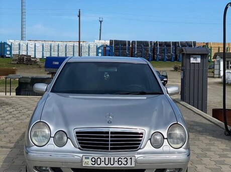 Mercedes E 220 d 2000