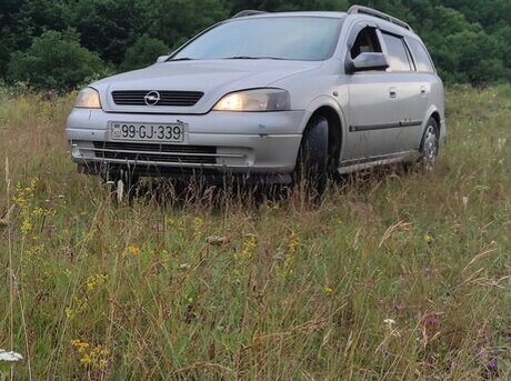 Opel Astra 2004
