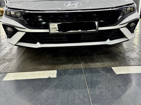 Hyundai Elantra 2024