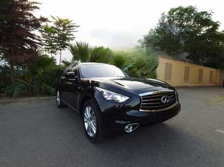 Infiniti QX70