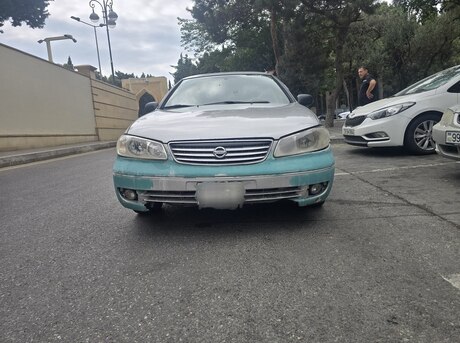 Nissan Sunny 2005