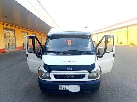 Ford Transit 2000
