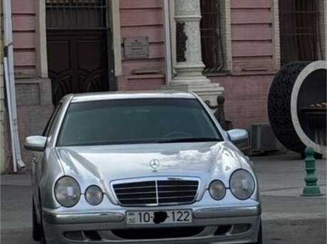 Mercedes E 240 2000