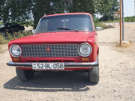 LADA (VAZ) 21011 1981
